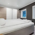 Apartmán Fjellheisen L Amazing Sea & Mountain View *