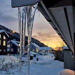 Fjellheisen L Amazing Sea & Mountain View Apartament Tromsø